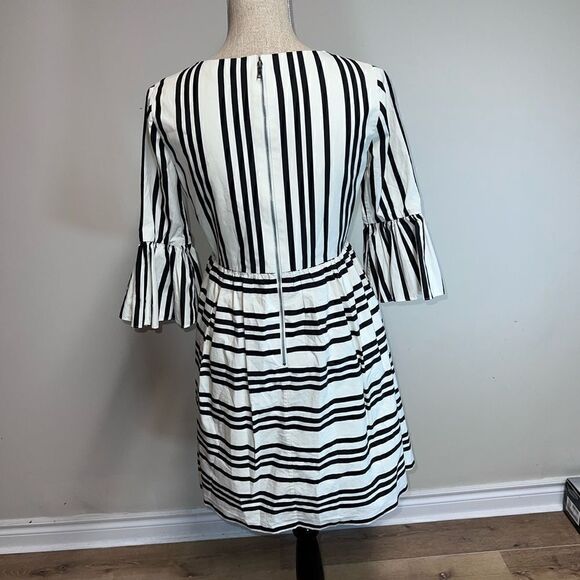 Alice + Olivia Augusta Striped Ruffle Sleeve Dress Womens Sz 2 - Picture 5 of 8
